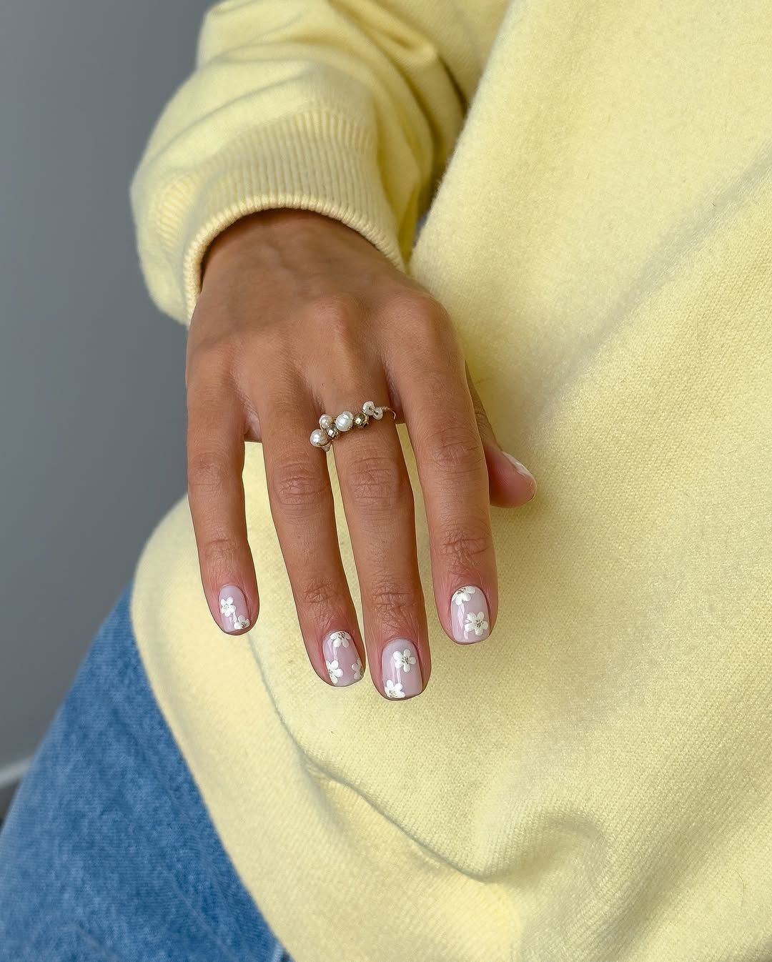 Цветочный маникюр - главный nail-тренд лета 2025, который невозможно игнорировать - фото 723174