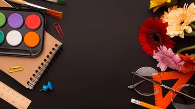 Останній дзвоник 2025 - привітання своїми словами та кольорові картинки, які подарують відчуття свята