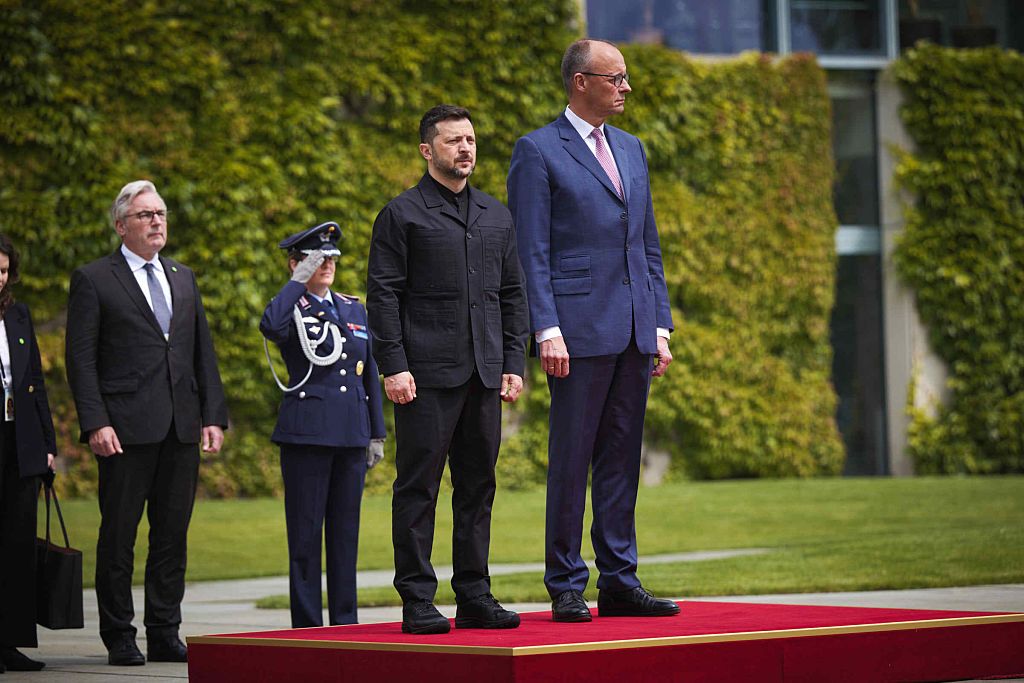 Новий стиль Володимира Зеленського - фото 723560