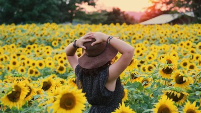 Волшебные поздравления с первым днем лета и картинки, которые вдохновляют