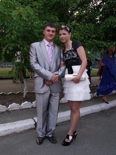Выпускные 2000-х: трешовые наряды, за которые нам всем немного стыдно - фото 725842