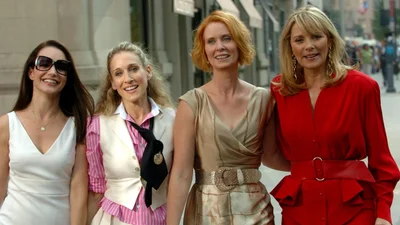Культовые цитаты из сериала "Секс в большом городе", которые до сих пор заставляют нас смеяться, плакать и покупать туфли