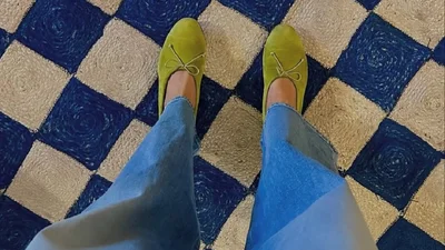 Нова альтернатива кросівкам: замшеве взуття, яке підійде до будь-якого літнього образу