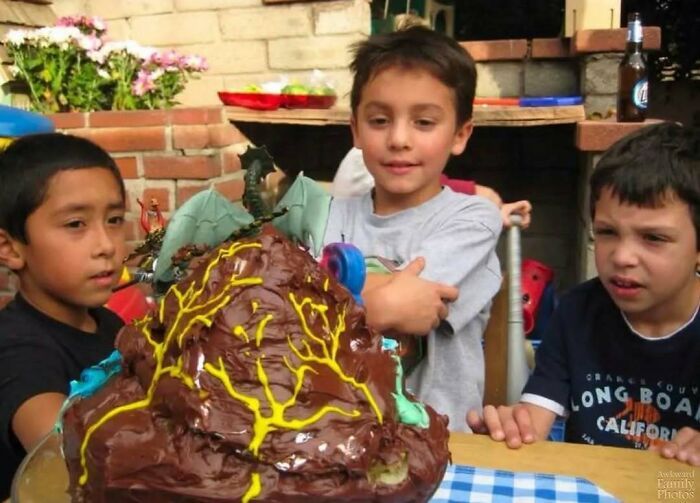 Що тут вбіса коїться: це дивні дитячі фотографії, які хочеться розбачити - 729509 Що тут вбіса коїться: це дивні дитячі фотографії, які хочеться розбачити - фото 729509