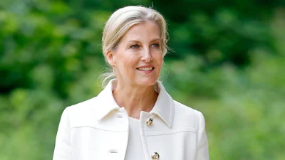 Герцогиня Софи удивила необычной комбинацией: полное переосмысление летней элегантности