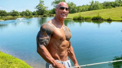 Пошла жара: это голливудские красавцы, которые бесстыдно щеголяют кубиками пресса