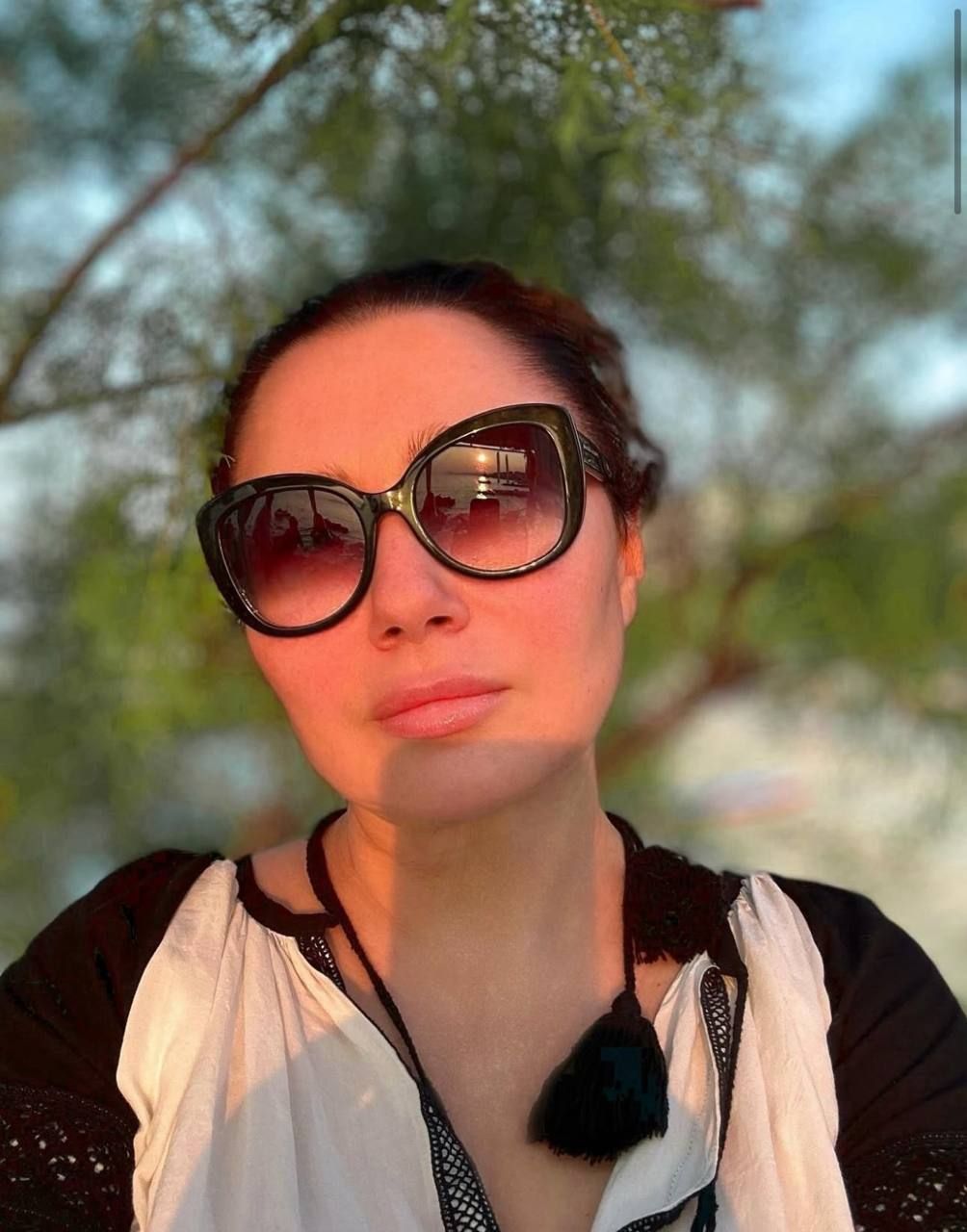 Елена Мозговая с дочкой покинула Украину: 'Ночь без сирен и взрывов' - 730469 Елена Мозговая с дочкой покинула Украину: 'Ночь без сирен и взрывов' - фото 730469