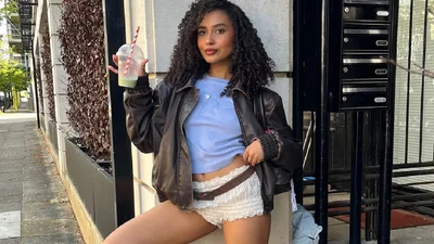 Джинсові - в минулому: цього літа ажурні шорти захопили гардероби всіх дівчат