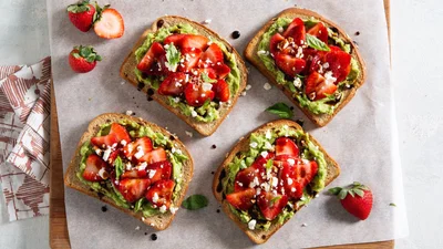 Ці апетитні літні сніданки хочеться з’їсти до останньої ложечки