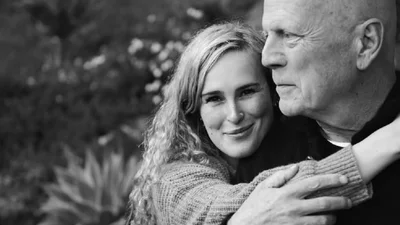 "Хочу поговорить с тобой": дочь Брюса Уиллиса обратилась к нему через соцсеть щемящим постом