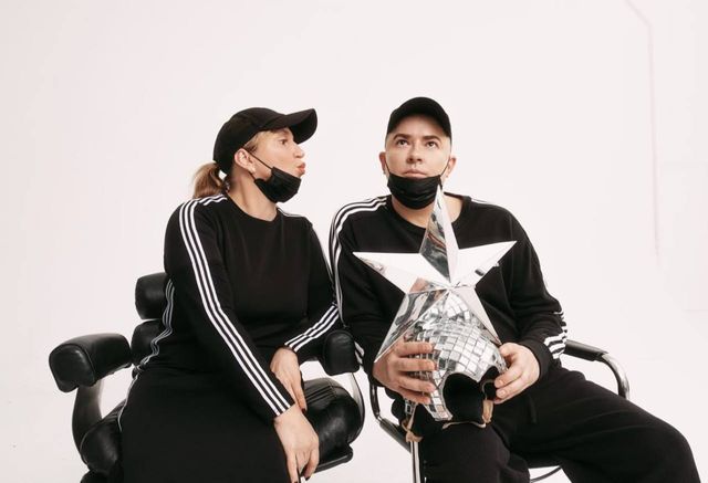 Арық қыздар анальный секс порно алады Монахтар, киелілік пен азғындық бейнеленген орыс порно фильмдерін қараңыз