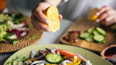 Домашні солоні лимони: секретний інгредієнт для салатів і м'ясних страв