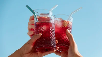 Самая вкусная безалкогольная сангрия этого лета – готовим за 10 минут