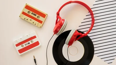 Ностальгический плейлист: просто выбери год и наслаждайся любимыми песнями
