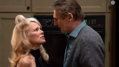 Лиам Нисон и Памела Андерсон объединились, чтобы вернуть к жизни легенду комедийного кино