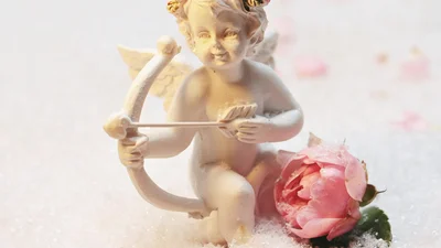 Нежные поздравления с Днем ангела Ульяны и волшебные открыточки