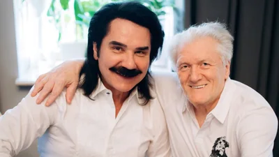 Павел Зибров обратился к некоторым украинцам с угрозами: "Чтобы у вас перья в горле росли"