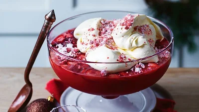 Желе з полуниці – максимально ніжний літній десерт