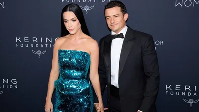 Перрі та Блум остаточно все: розставання підтвердило весілля Безоса