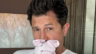 Андрей Джеджула растрогал милым фото младшей и старшей дочерей: сестрички впервые встретились