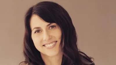 Пока Безос празднует свадьбу, Голливуд аплодирует его бывшей жене