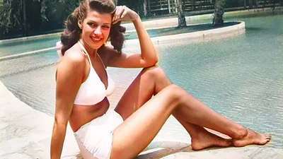 Грех, секс и мода: впечатляющие факты о женском белье к Всемирному дню бикини 2025