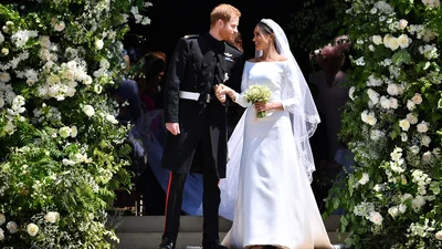 Весілля Меган і Гаррі зіпсувало стосунки принца з Єлизаветою II — нові подробиці скандалу