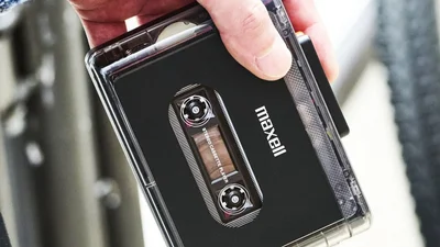 Назад в 90-е: японская компания выпустила кассетный плеер