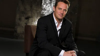 У справі про смерть Меттью Перрі зʼявилася нова підозрювана, кажуть, це зіркова подруга актора