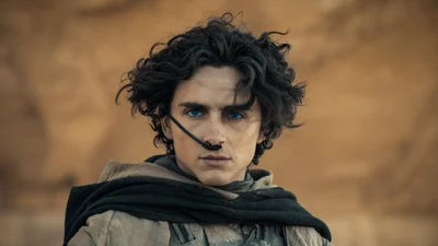 Кудри исчезли: Тимоти Шаламе побрил голову ради съемок в "Дюне 3"