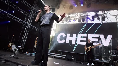 Лагерь, где поют все: как CHEEV устроил детство на сцене