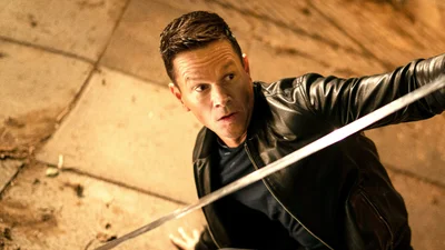 Что посмотреть на Netfilx: 10 самых популярных фильмов и сериалов, на которые залипает весь мир