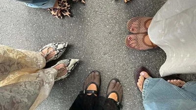 Влітку без них нікуди - топ модного взуття з сіточки 2025