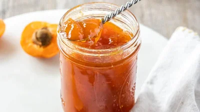 Джем з абрикосами і бананами – консервація для справжніх ласунів