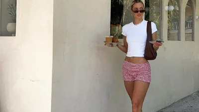 Сміливо, але не туди: 5 речей, які краще не одягати на роботу