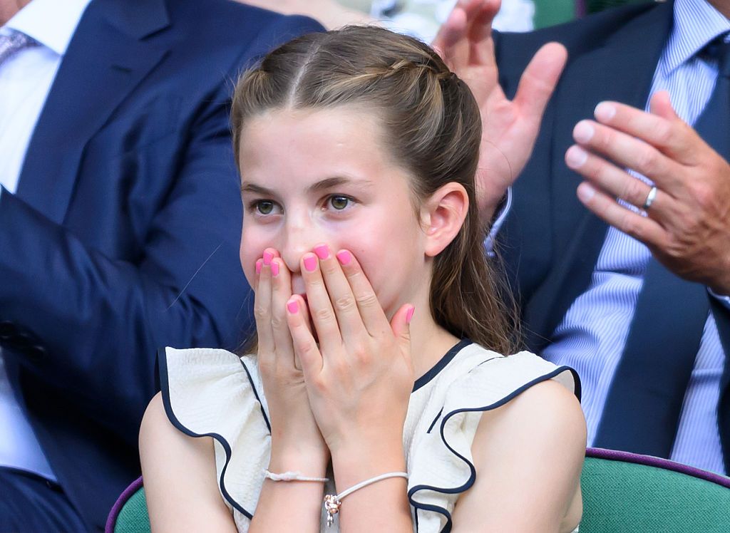 10-летняя принцесса Шарлотта показала свой первый маникюр - и его будут все копировать - 741595 10-летняя принцесса Шарлотта показала свой первый маникюр - и его будут все копировать - фото 741595