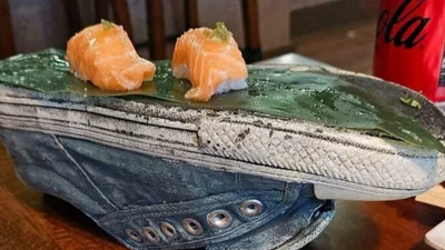 Їсти чи сміятись: подача цих страв змушує витягнути телефон та зробити їм фото