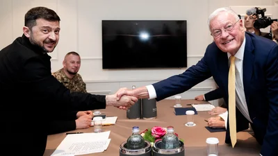 Меми про Кіта Келлога, який став оберегом мешканців Києва