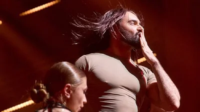 Козловський перепросив у Кондратюка за свої грубі слова й неочікувано засвітився на фоні "Караоке на Майдані"