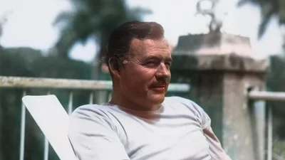 Эрнест Хемингуэй: похитил писсуар из бара, имел 20 котов и застрелился из того же ружья, что и отец