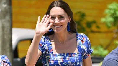 Кейт Міддлтон у простому і приголомшливому образі: такі речі точно є у твоїй шафі