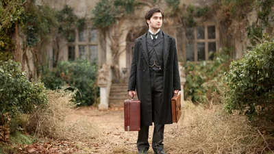 5 фильмов, где Дэниел Рэдклифф блуждает по джунглям, прячется от нацистов и играет роль мертвеца