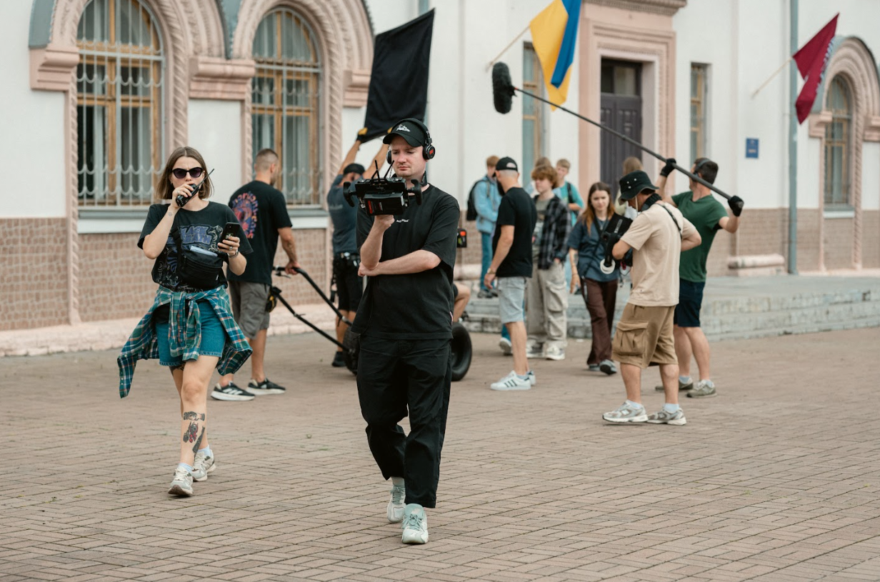 У Києві стартували зйомки фільму 'Батьківські Збори': в ролях – українські суперзірки - фото 744704