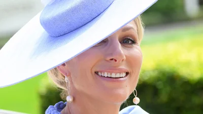 Вслед за Кейт Миддлтон Зара Тиндал показала собственную альтернативу джинсовым шортам