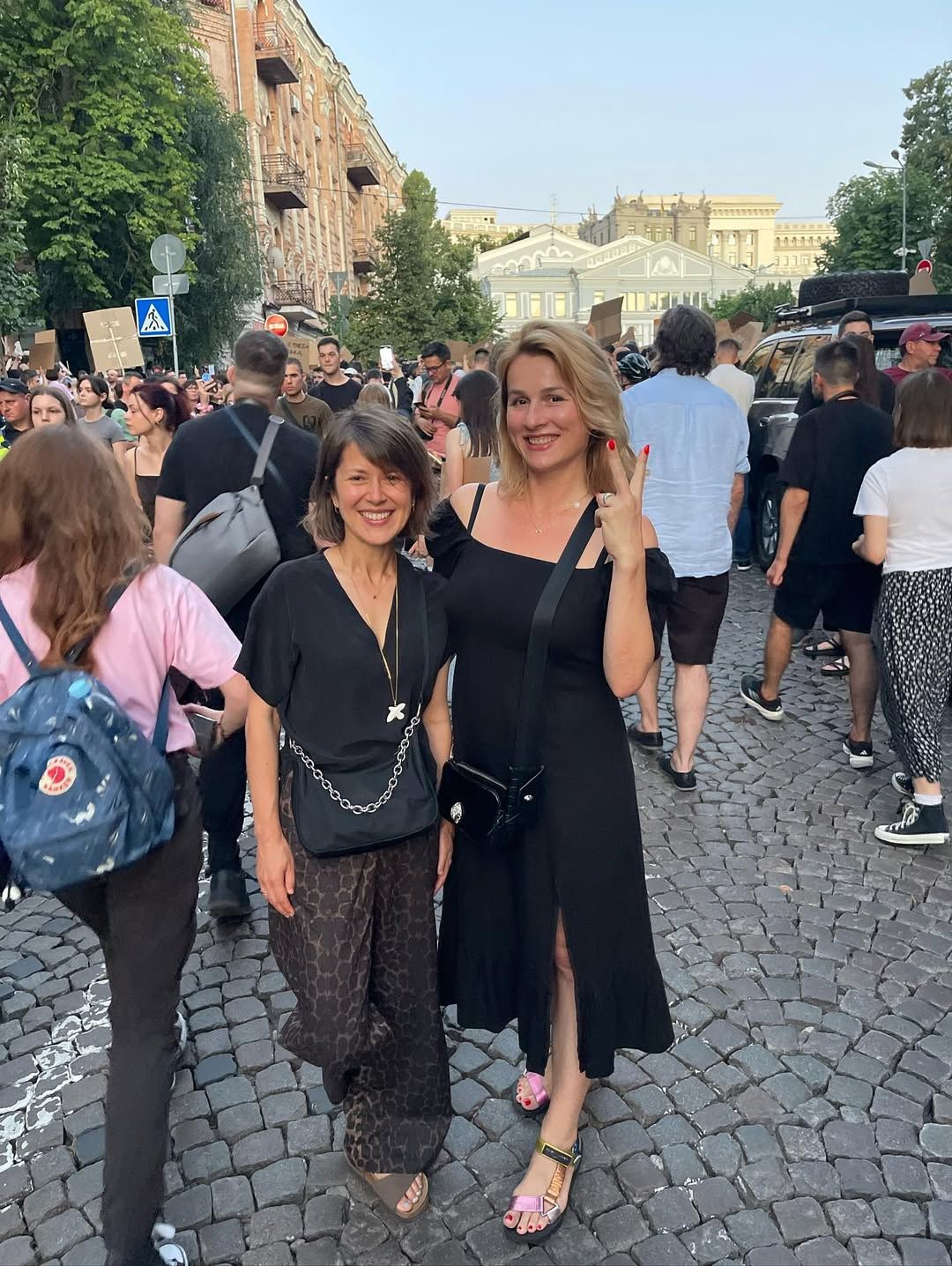 Звезды, которые были на протесте против закона о НАБУ и САП в Киеве - фото 745552