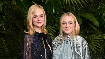 20 років у кіно і жодного кадру разом: сестри Феннінг нарешті зіграють дуетом у фільмі