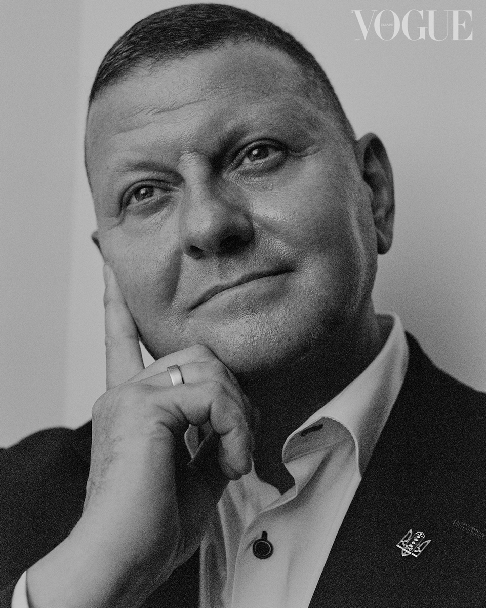 Валерий Залужный неожиданно снялся для Vogue - 747238 Валерий Залужный неожиданно снялся для Vogue - фото 747238