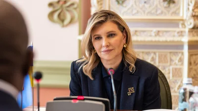 Разумная элегантность: Елена Зеленская в простом и стильном аутфите, который ты легко повторишь