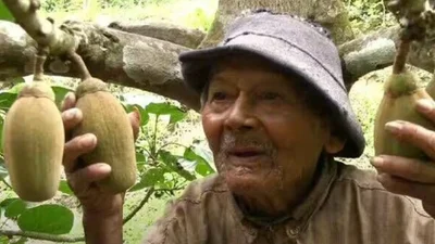 125-ти летний перуанский фермер начинает свой день с одного фрукта: секрет долголетия