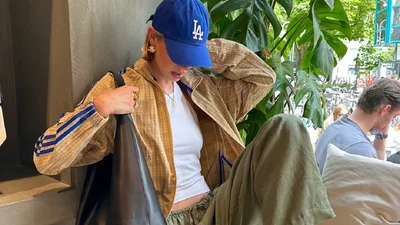 Между теплом и холодом: стильные луки для переменчивой погоды летом